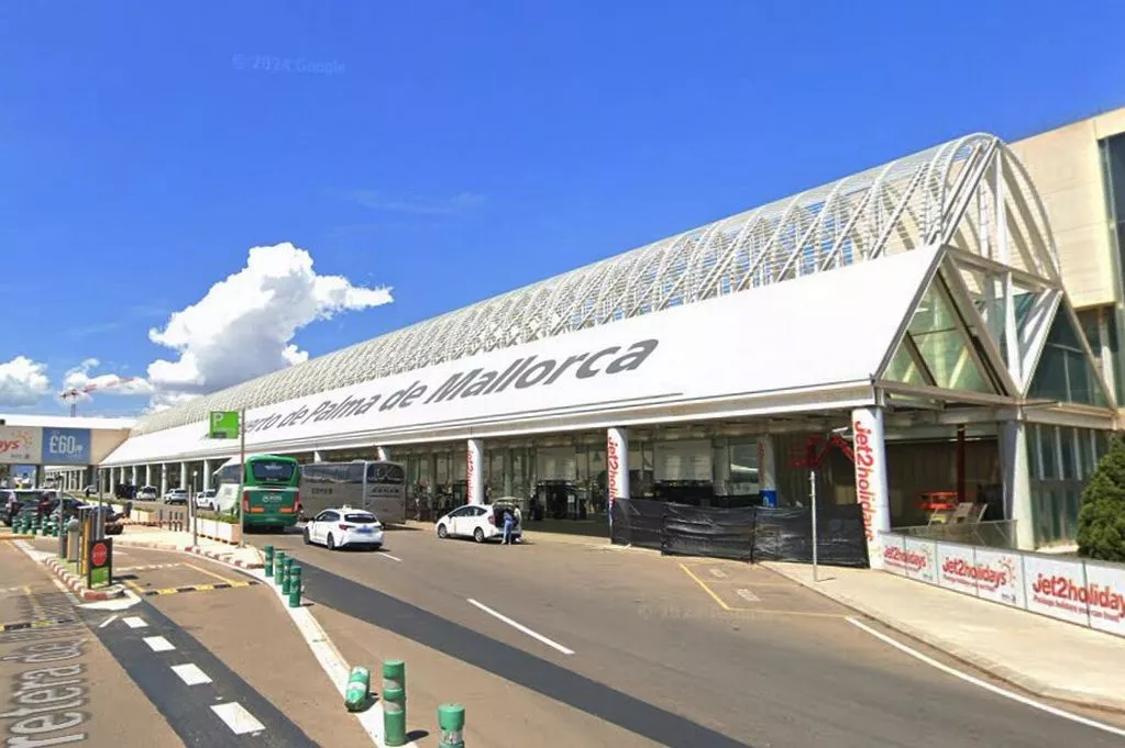 Roof Collapses at Palma Airport in Majorca, No Injuries