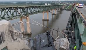 Delaware Memorial Bridge accident Driver Presumed Dead After Tractor-Trailer Cab Crashes Into Delaware River from Memorial Bridge