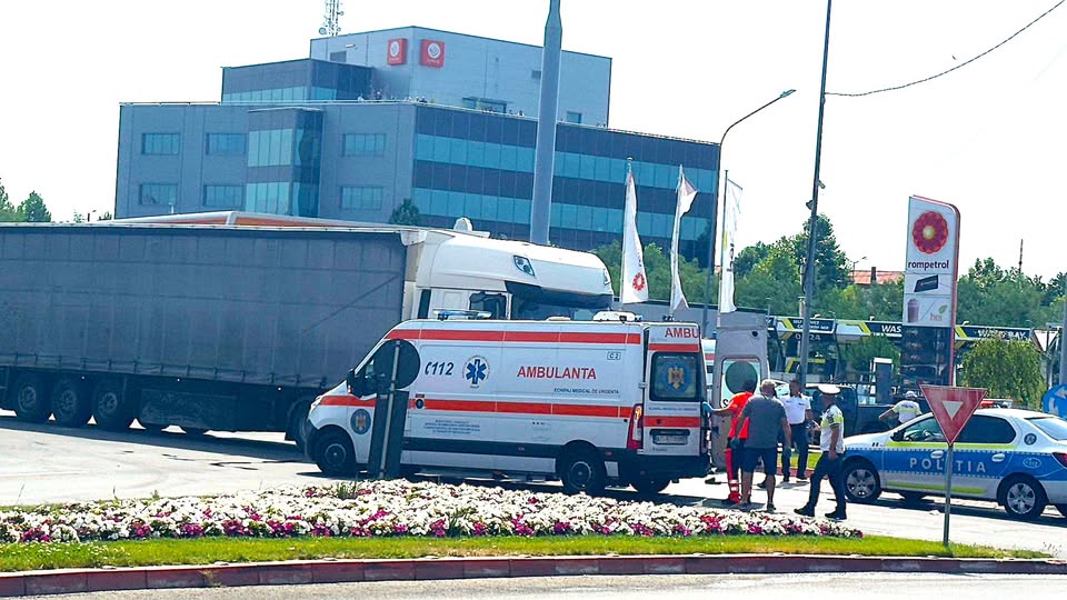 Pedestrian Hit and Killed by Heavy Truck in Pitești