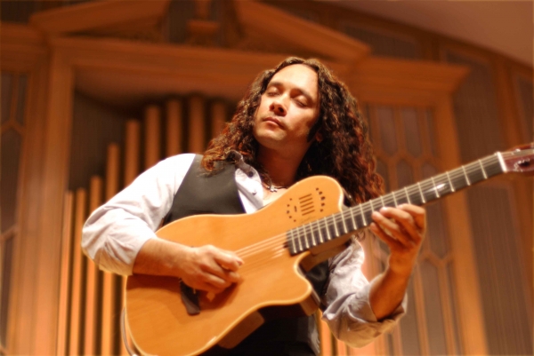 Russ Hewitt, Emmy-Winning Guitarist and Master Composer, Dies at 60