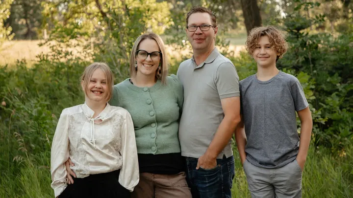 Brad Karsten Dies at 38 Coalhurst Community Rallies for Local Resident Family
