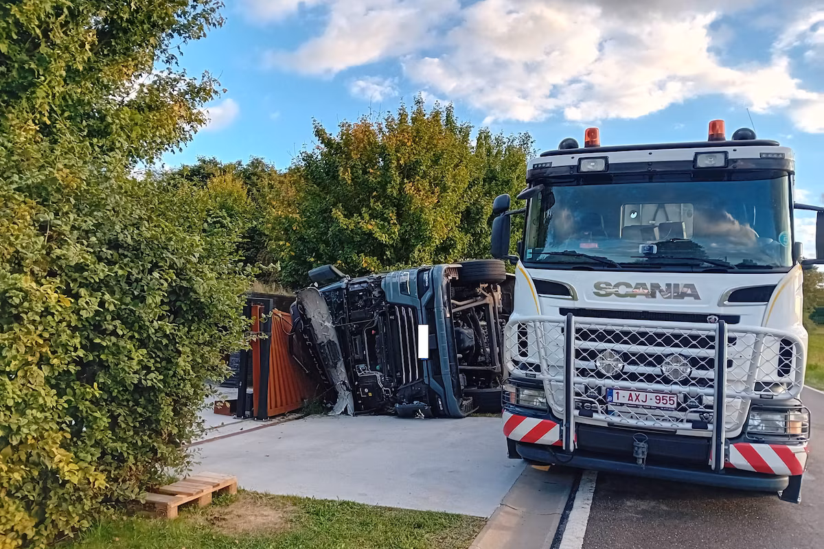 Tragic Crash in Leignon Truck Driver Killed, Rue de Custinne Partially Closed