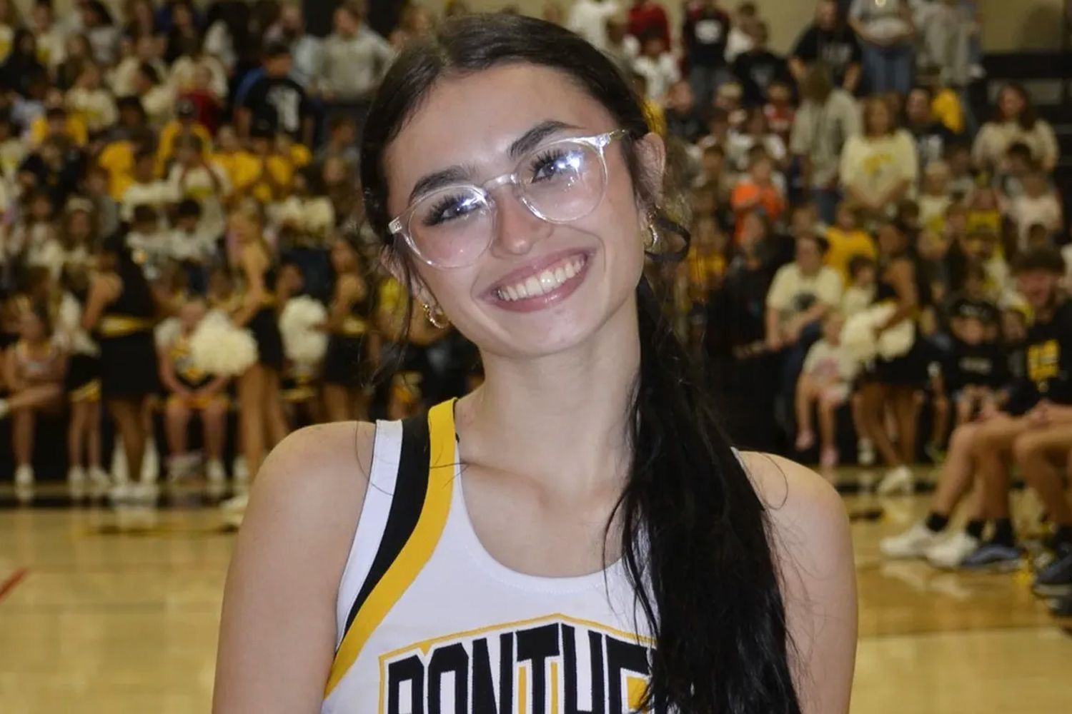 Kimber Mills Shot at Bonfire Gathering in Pinson Cleveland High School Mourns 18 Years, Cheerleader