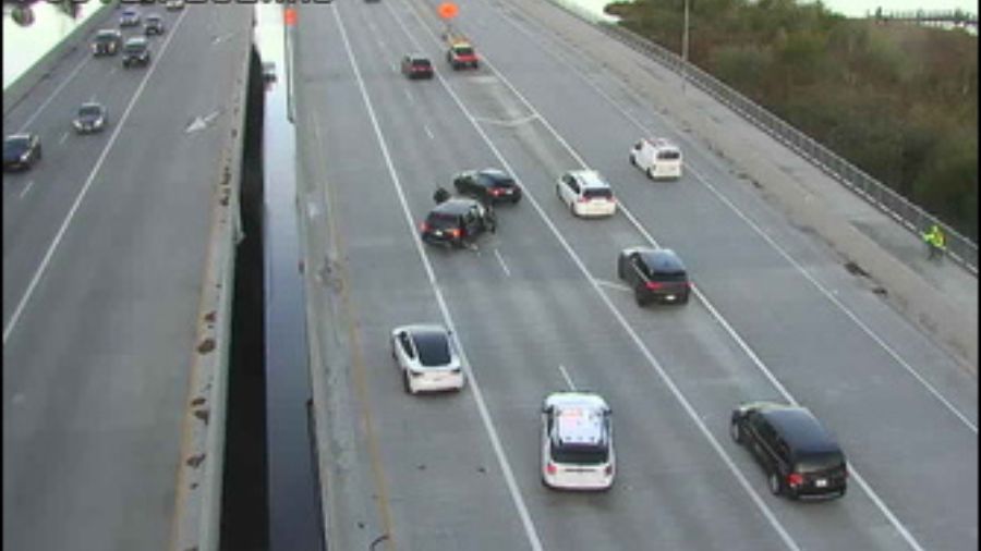 Two Lanes Reopen on Westbound SR 520 After Morning Crash Near Montlake Boulevard