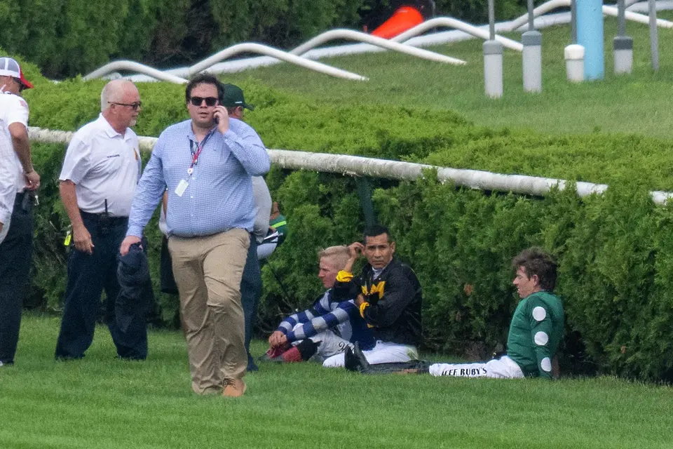 Javier Castellano Injured in Multi-Horse Spill at Saratoga Race Course; Veteran Jockey Taken to Hospital for Evaluation