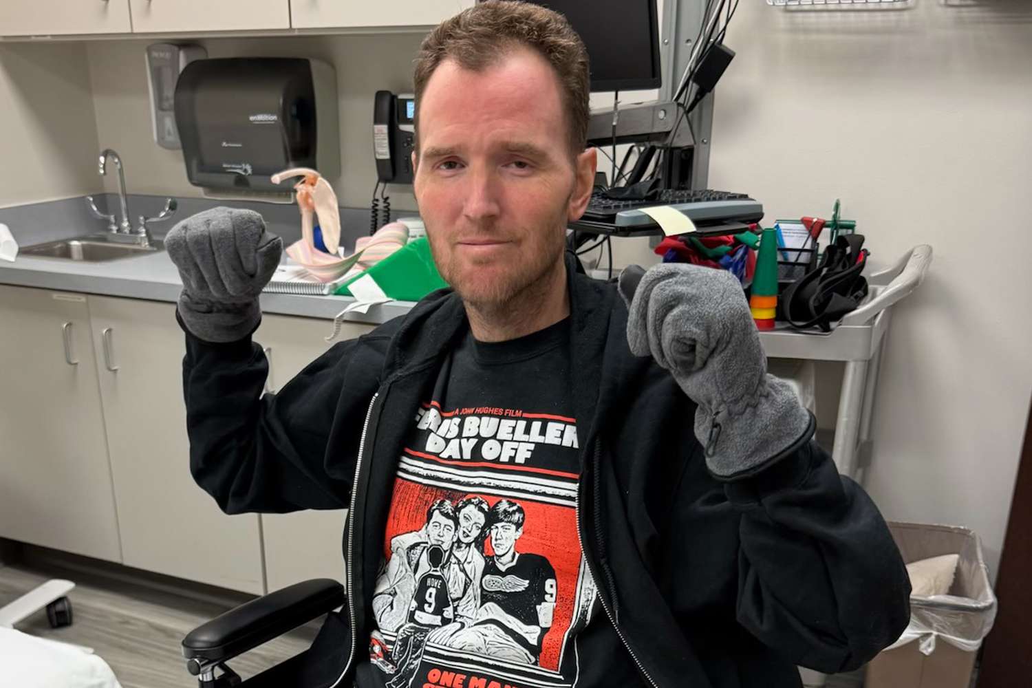Chad Gilbert Dies at 45 New Found Glory Guitarist’s Cancer Battle and Legacy