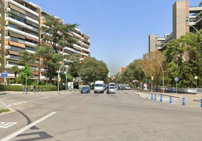 A 19-year-old Woman Motorcyclist Killed in Truck Collision in Barcelona