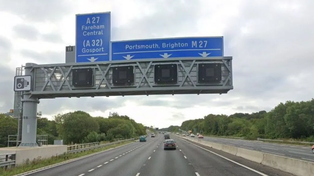 Motorcyclist Man in his 60s Dies in M27 crash as Motorway Closes Near Portsmouth
